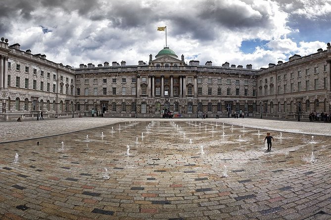 007 James Bond's London Private Half Day Tour - Rules and the Oldest Restaurant in London