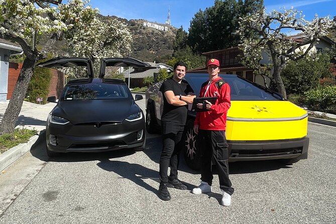 2.5-Hour Hollywood Sign AI-Powered Driving Tour - Hollywood Bowl and the road into the hills