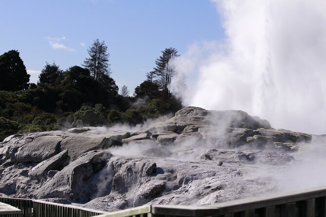 2-Day Hobbiton, Rotorua, Waitomo Caves Tour from Auckland with Accommodation - Mitai Māori Village brings culture and dinner