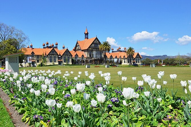 2 Day Tour Auckland to Hobbiton, Waitomo, Rotorua and Taupo - Why this two-day route works