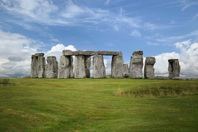 2 DAY TOUR | Jurassic Coast, Glastonbury, Stonehenge & Salisbury - Key points to know before booking