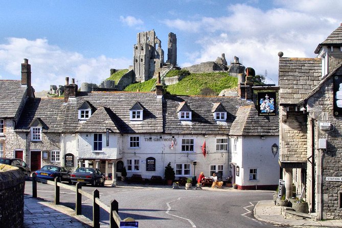 2 DAY TOUR | Jurassic Coast, Glastonbury, Stonehenge & Salisbury - A two-day route through southwest England