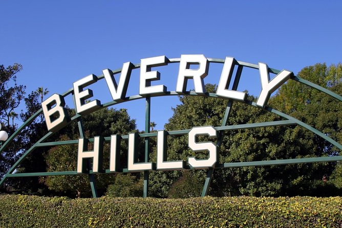 2-Hour Hollywood Bus Tour - Guide style can make or break the ride