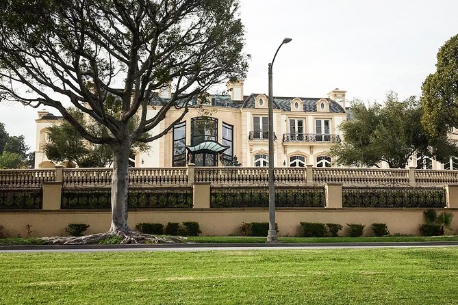 2 Hour Private Tour - Hollywood and Beverly Hills Celebrity Homes - Sunset Strip, music history, and famous nightlife