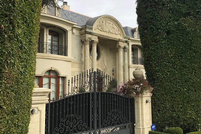 2 Hour Private Tour - Hollywood and Beverly Hills Celebrity Homes - A family-friendly tour with enough flexibility