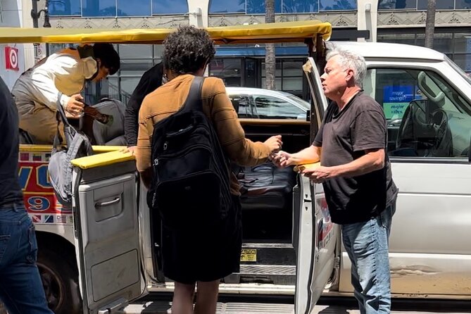 2-Hour Shared Celebrities Home Tours in Hollywood - Vehicle comfort, group size, and guide quality