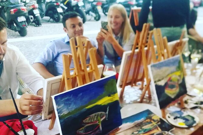 2 hours Painting Class with Local Artist in Private Studio - The included drink and optional meal