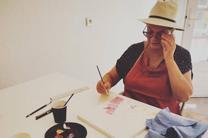 2 hours Painting Class with Local Artist in Private Studio - Who will enjoy this class most