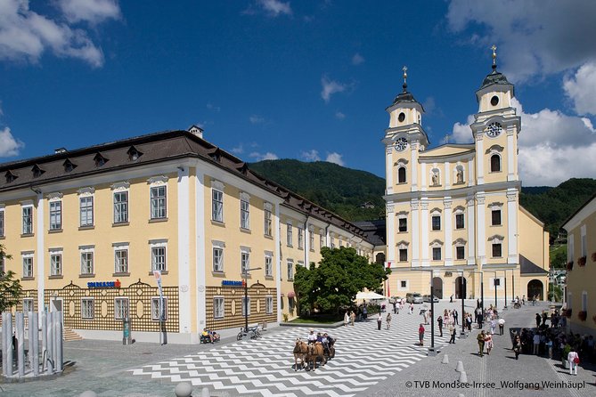 2- or 3-Night Schloss Leopoldskron Stay in Salzburg Including 'The Sound of Music' Tour - What you actually see, and what you may miss