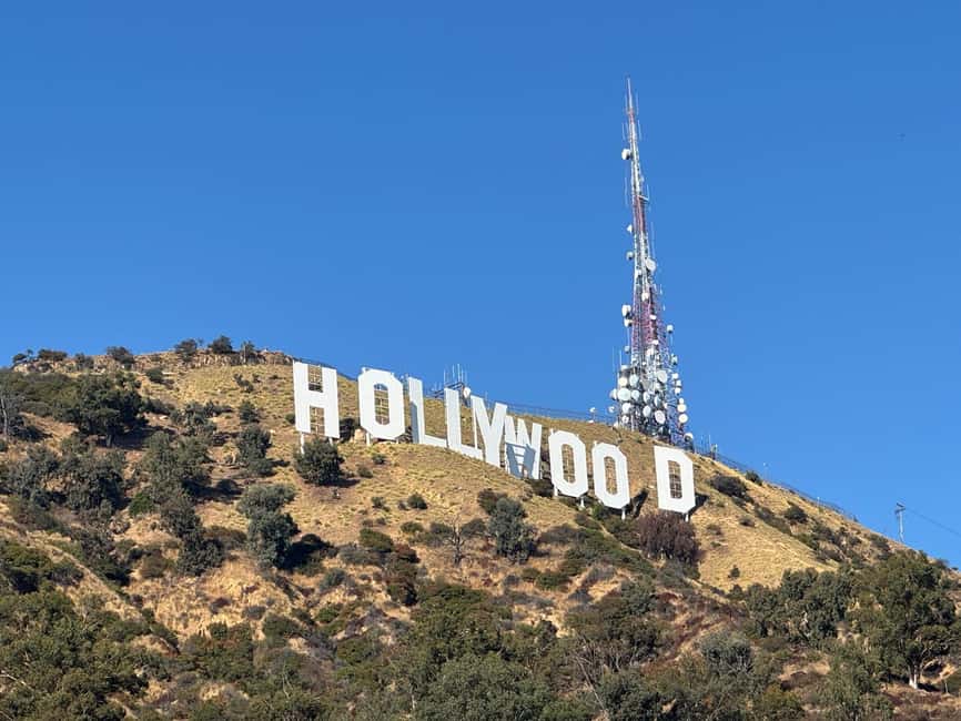 3.5-hour private tour of Hollywood and Beverly Hills in an SUV - Starting with pickup and the right departure time