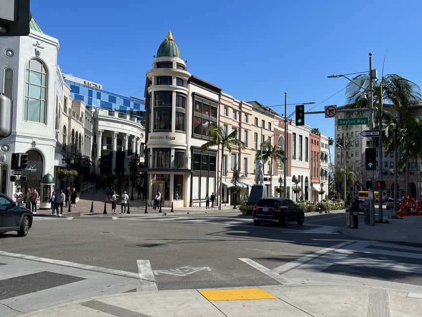 3.5-hour private tour of Hollywood and Beverly Hills in an SUV - Hollywood Boulevard, the Walk of Fame, and the Chinese Theatre