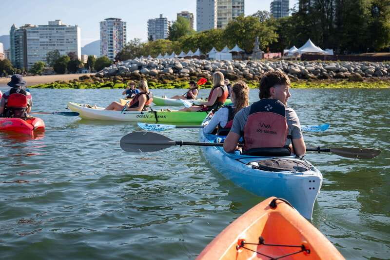 3 Hour Kayak in Vancouver with Coffee on the Beach - Paddling through False Creek’s city views