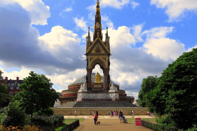 3 Hour Private Downton Abbey London Locations Walking Tour - Belgrave Square and Aunt Rosamund’s home
