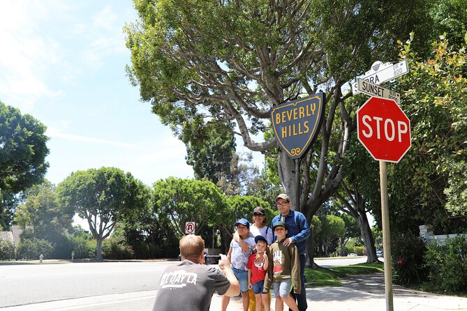 3-Hour Small Group Tour: Hollywood to Beverly Hills - The Sunset Strip and its famous clubs
