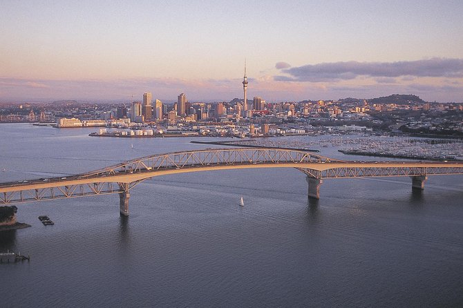 5-Day Bay of Islands, Auckland, Hobbiton, Rotorua & Waitomo Tour - Day 3: Auckland from volcanoes to the waterfront