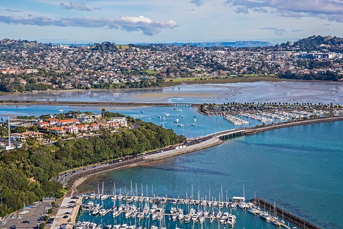 5-Day Bay of Islands, Auckland, Hobbiton, Rotorua & Waitomo Tour - Day 4: Glowworms, Waikato scenery, and Rotorua geothermal power