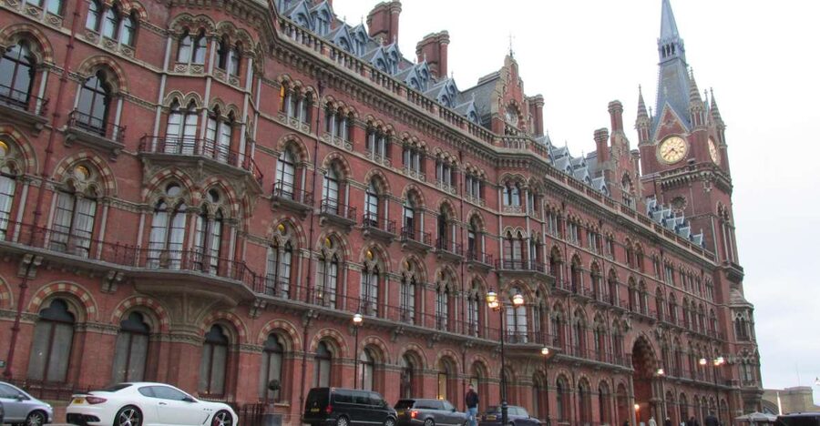 A Muggle's Guide to London: Harry Potter Walking Tour - Starting outside Temple Underground station