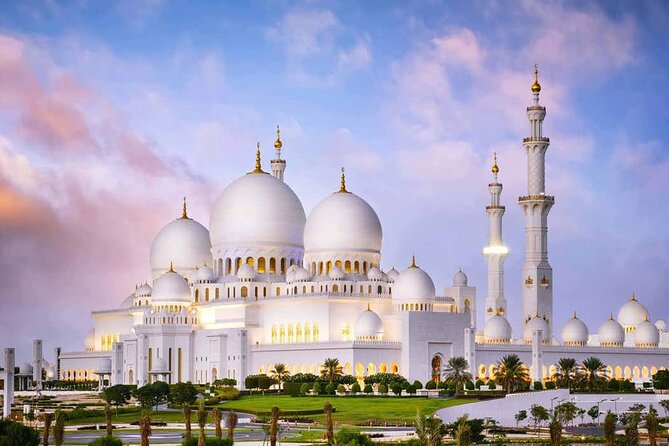 Abu Dhabi City Tour with Warner Bros. Park - From Dubai to Abu Dhabi in one long day