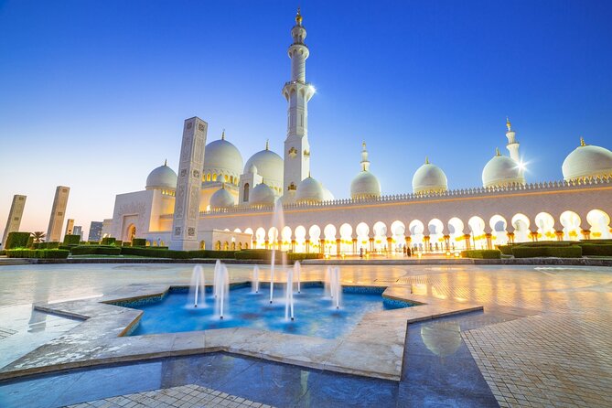 Abu Dhabi Mosque and Entry ticket to Warner Bros from Dubai - Warner Bros. World on Yas Island