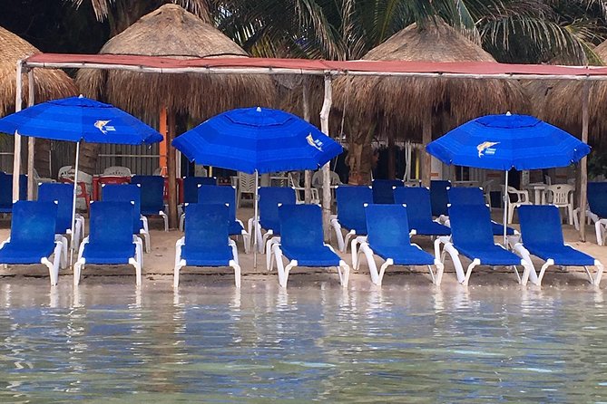 ADULTS GOLD A day at the beach at Los Arrecifes Restaurant-Open Bar And Massage. - What the Los Arrecifes package really includes