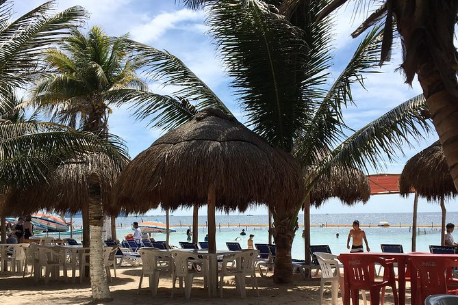 ADULTS GOLD A day at the beach at Los Arrecifes Restaurant-Open Bar And Massage. - Arriving at Playa Mahahual from the pier