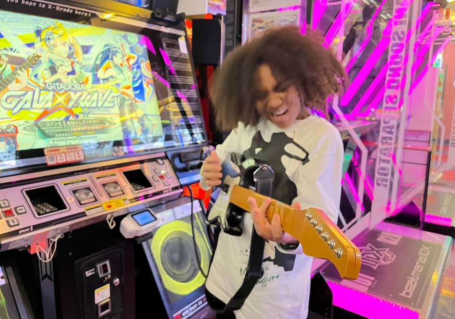 Akihabara: Private Anime and Pop Culture Tour - Why a private guide helps in Akihabara
