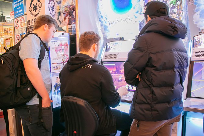 Akihabara Tailor-made Private Tour for Anime Fans - HoneyHoney Akihabara and the maid cafe experience