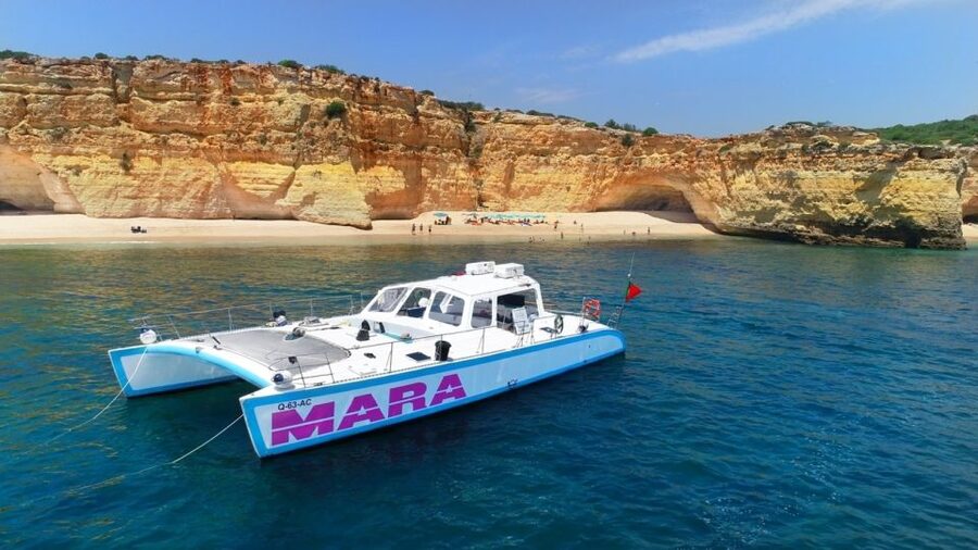 Albufeira: Catamaran Cruise with BBQ & Open Bar on the Beach - Starting at Albufeira Marina