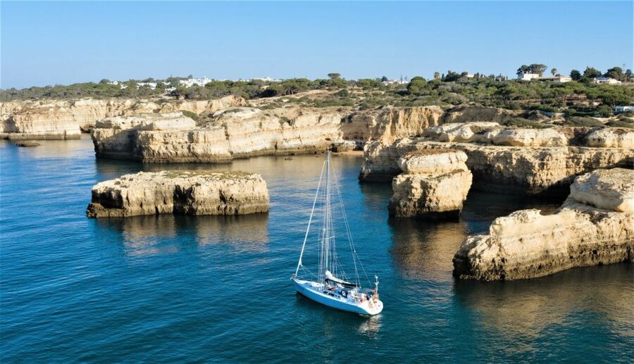 Albufeira: Sailing Boat Cruise BBQ & Open Bar on the Beach - A beach BBQ with a choice of main dish