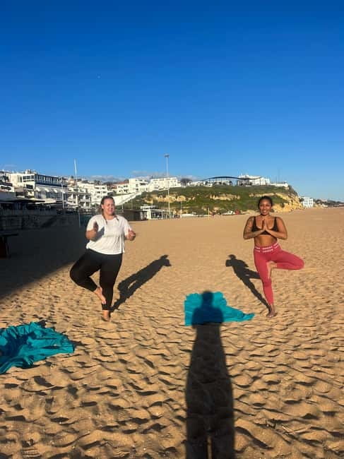 Albufeira: Sunset Yoga on the beach - The opening: gentle movement instead of a workout