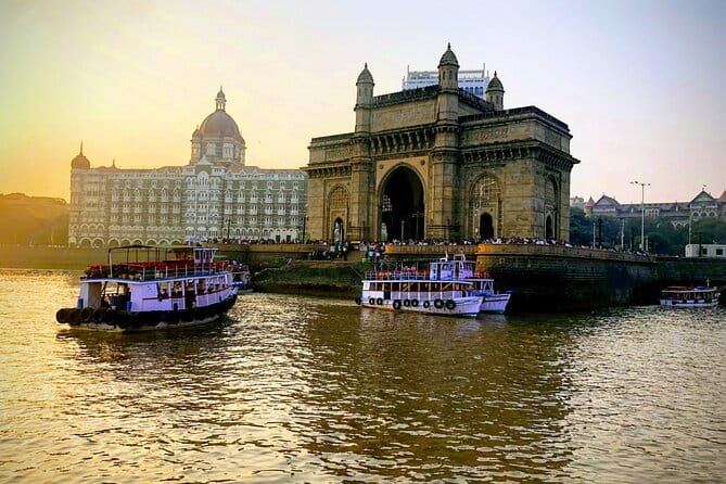 All in One Mumbai City, Slum & Bollywood Tour with Transport - Marine Drive and the Queen’s Necklace
