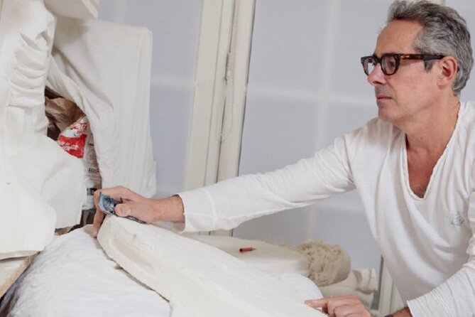 Artistic Immersion: Meet Franck SADOCK in his Studio - Entering Franck Sadock’s studio at 3 Rue Ballu