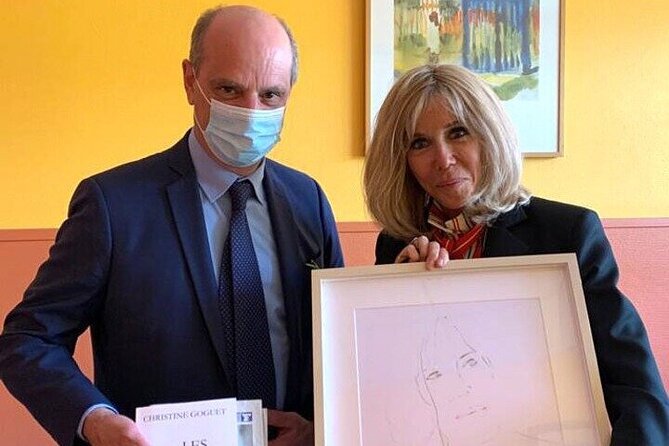 Artistic Immersion: Meet Franck SADOCK in his Studio - Timing your visit in the 9th arrondissement