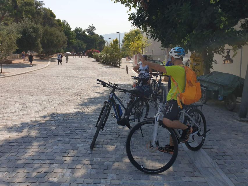 Athens: Authentic neighborhoods & the beach Bike Tour - Visiting the Stavros Niarchos Foundation Cultural Center