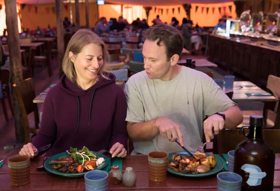 Auckland: Hobbiton Movie Set Day Trip with Festive Lunch - Why Hobbiton Works Even If You Are Not a Tolkien Fan