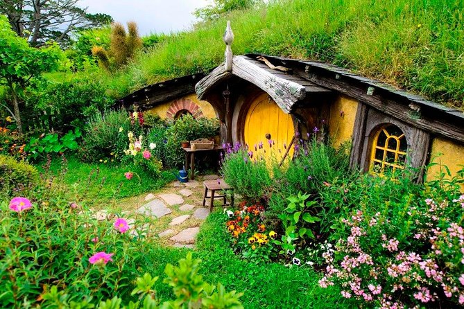 Auckland to Hobbiton Movie Set Private Tour - The included two-hour Hobbiton visit