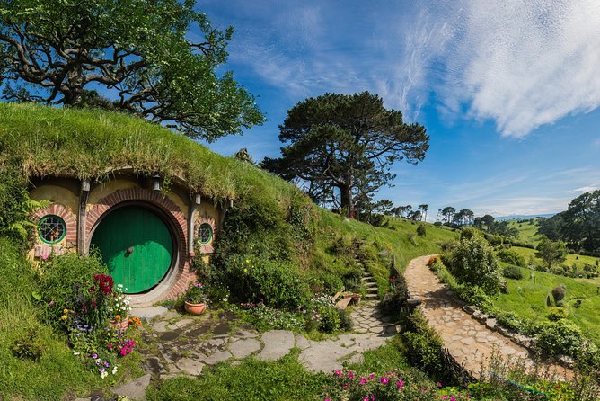 Auckland to Hobbiton Movie Set Private Tour - Small details that can make the day smoother