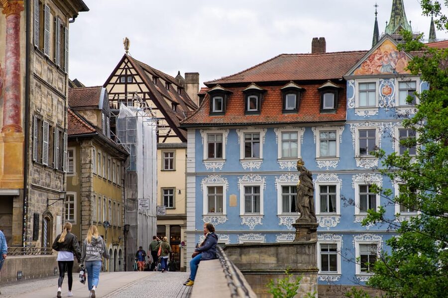 Bamberg: Where Hollywood dreams and movies are born - Domplatz, the Residence, and Bamberg as Paris