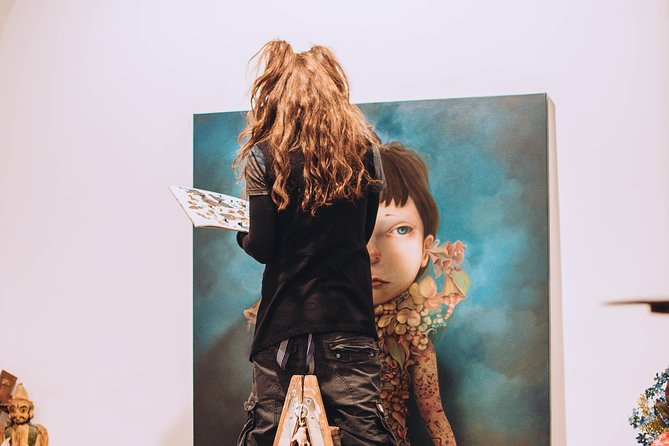 Barcelona Art & Wine: Galleries, Studios & Street Art - Street art and galleries in the Gothic Quarter
