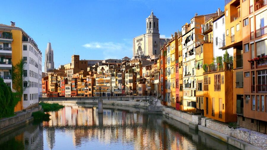 Barcelona: Girona Game of Thrones Private Tour with Pickup - The Iron Throne adds a playful finish