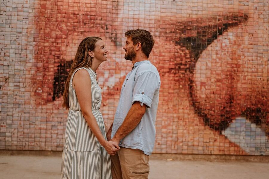Barcelona: Gothic Quarter Cinematic Photoshoot and Guide - Plaça del Rei closes the photo route