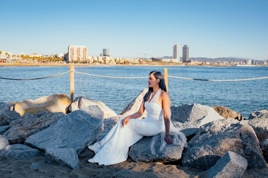 Barcelona Photo Experience: famous landmarks or the beach! - Should you book this Barcelona photoshoot?