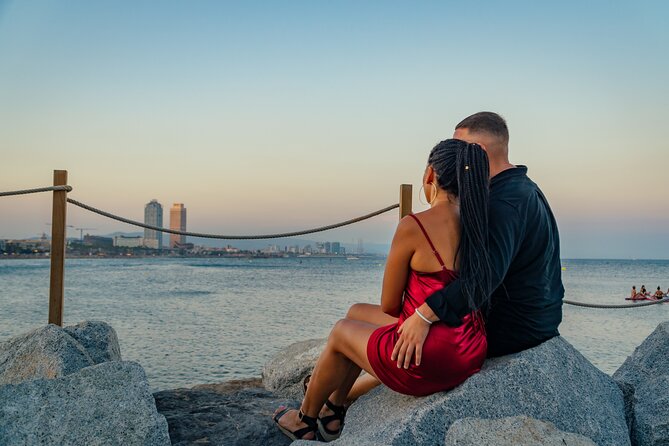 Barcelona: Professional Photoshoot by the Beach - The beach setting and its limits