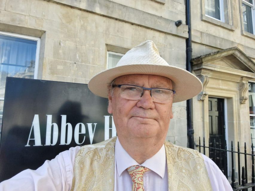 Bath: Guided Tour of Iconic Bridgerton Filming Locations - The Royal Crescent and Featherington House