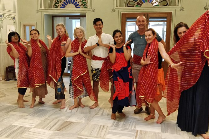 Bollywood Dance Class - Groove and shake on Hindi Movie hits ! - Cost, costumes, and souvenir photographs