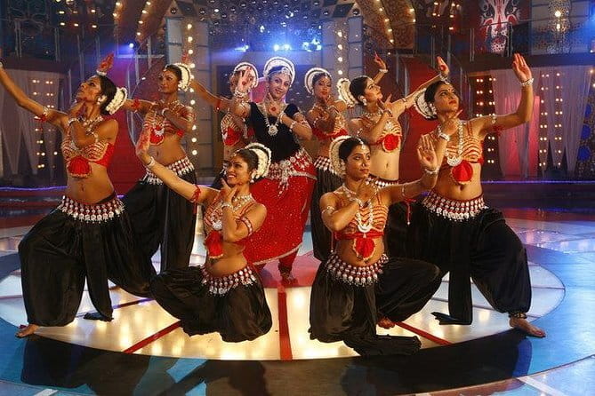 Bollywood Group Cruise Studio Tour - Lunch, Masala Chai, and the Useful Inclusions