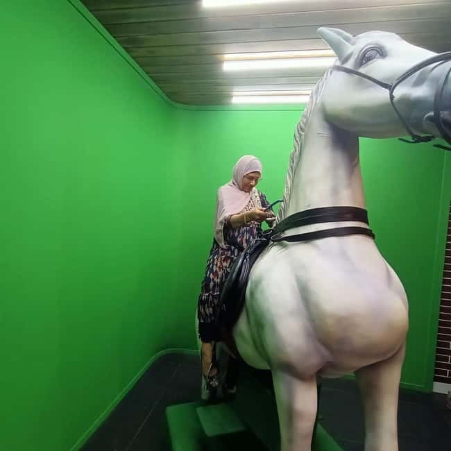 Bollywood Studio Guided Half-Day Tour - Is $60 a fair price?