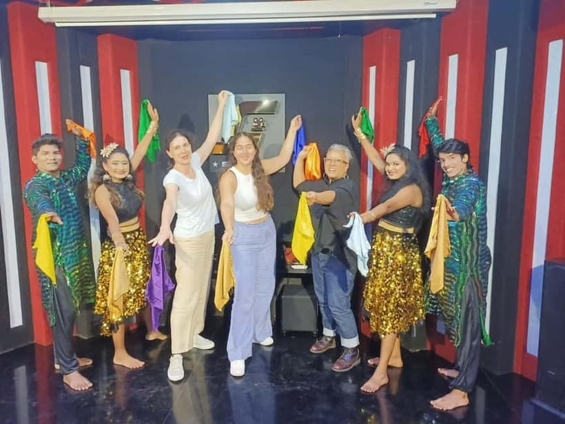 Bollywood Studio Tour - Singing, dubbing, and the sound behind the picture