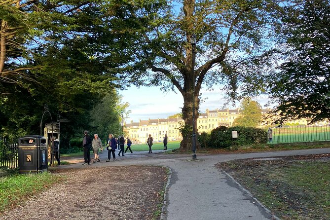 Bridgerton’s Filming Locations in Bath Audio Guide - Bath Abbey Starts the Regency Story
