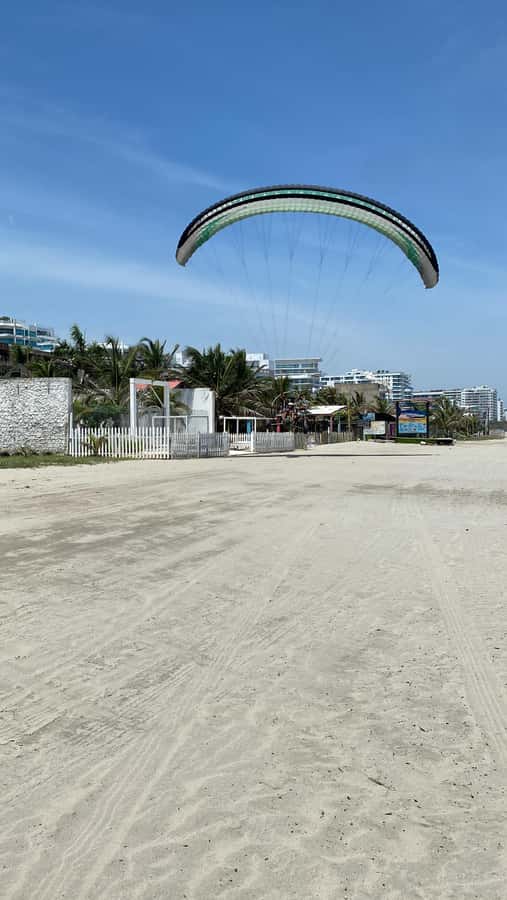 Cartagena: Paratriking Flight from the Beach - Should you book Fly Cartagena?